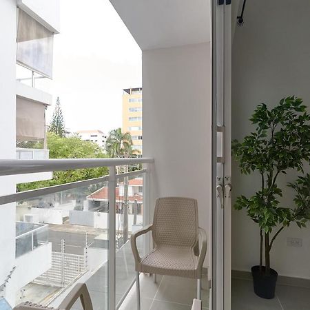 Dom. Rep. Exclusive 2 Bed Apt. Evaristo Morales Санто-Домінго Екстер'єр фото