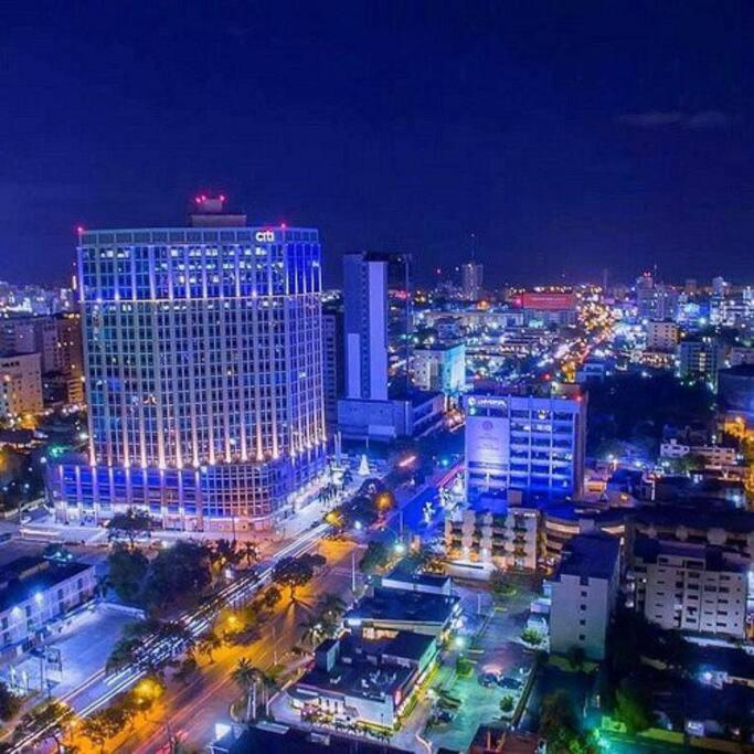 Dom. Rep. Exclusive 2 Bed Apt. Evaristo Morales Санто-Домінго Екстер'єр фото