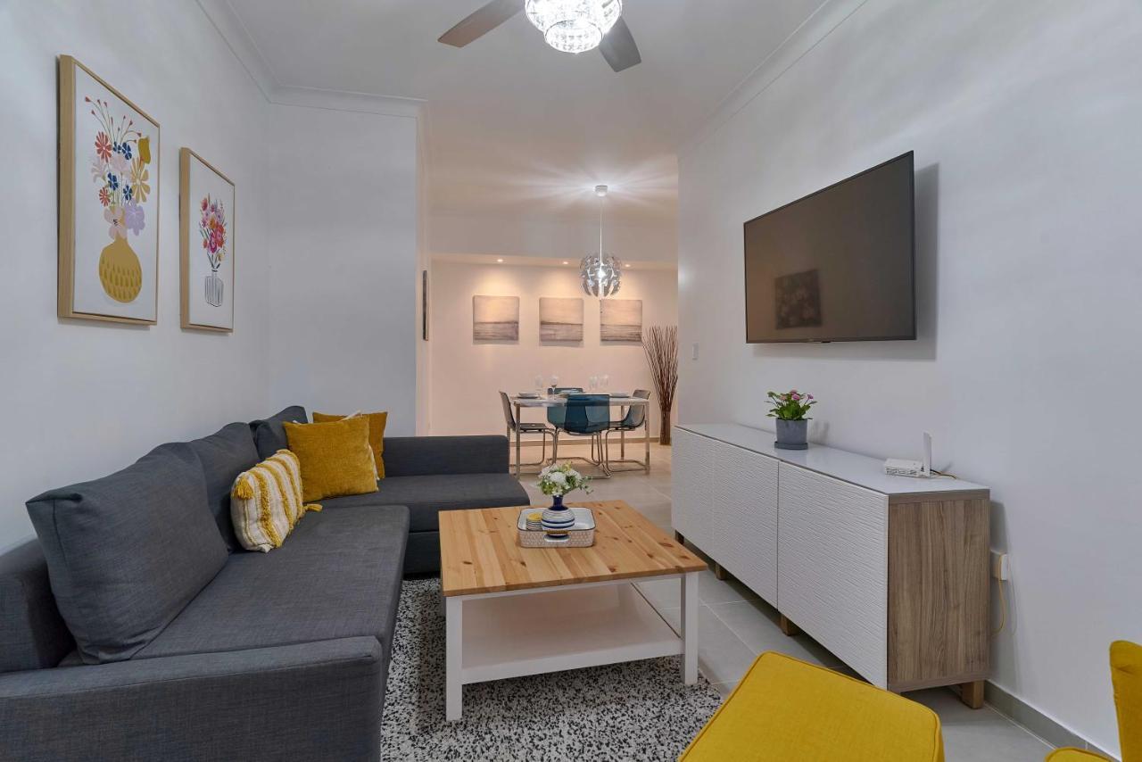 Dom. Rep. Exclusive 2 Bed Apt. Evaristo Morales Санто-Домінго Екстер'єр фото