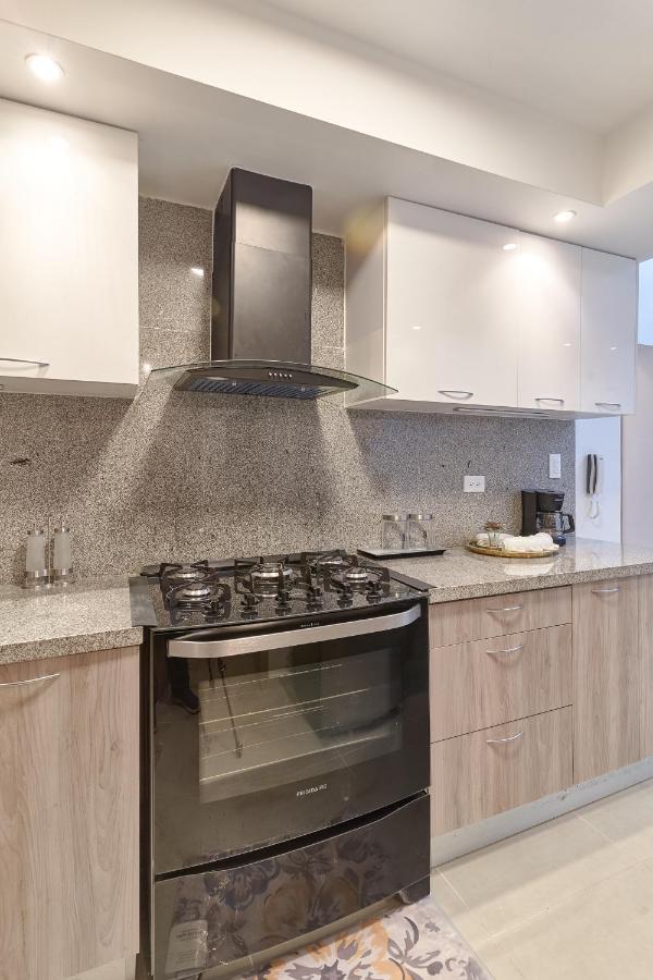 Dom. Rep. Exclusive 2 Bed Apt. Evaristo Morales Санто-Домінго Екстер'єр фото