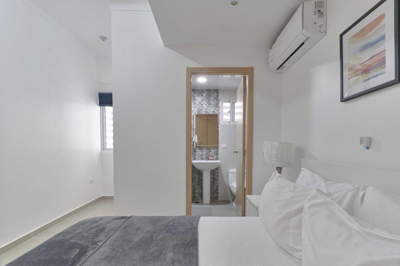 Dom. Rep. Exclusive 2 Bed Apt. Evaristo Morales Санто-Домінго Екстер'єр фото